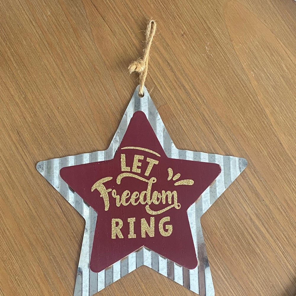 Patriotic Star Wall Decor - Red and Gold